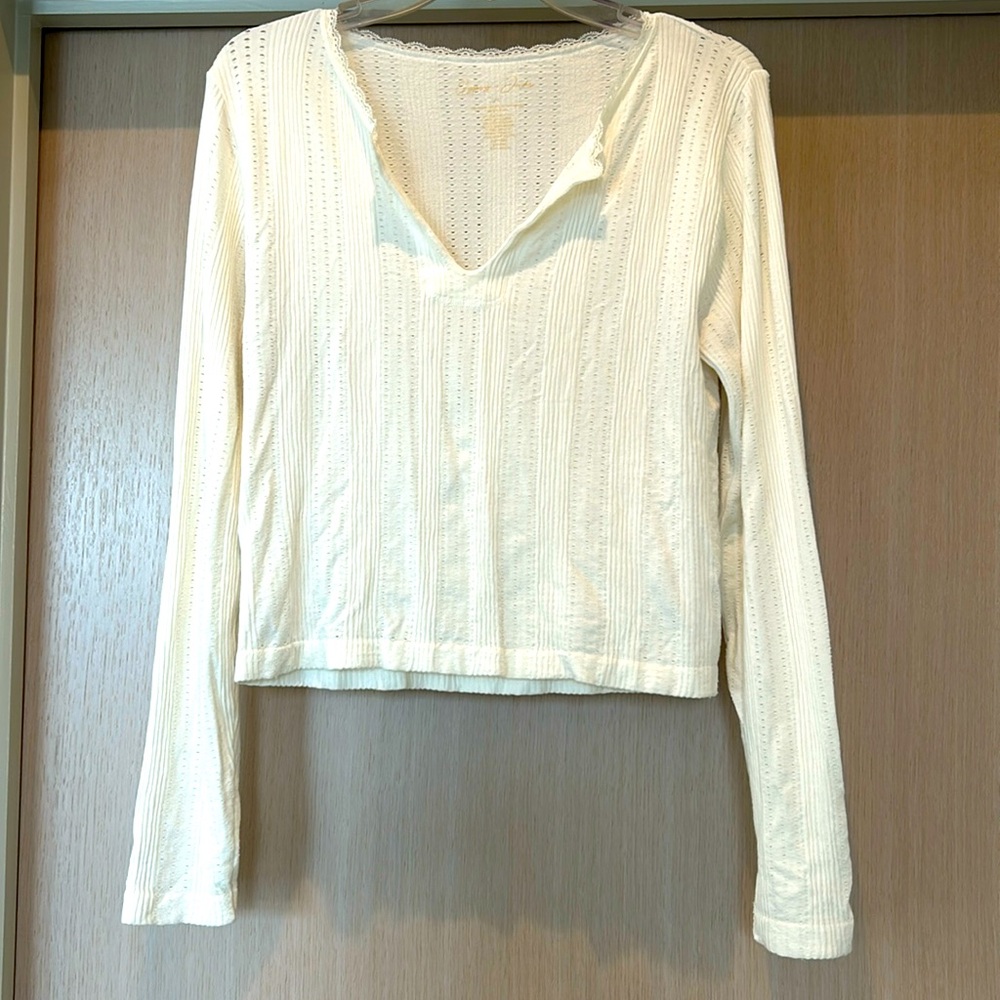 Super soft crop sweater top. Gypsy + Jade. Size L/XL. Good condition